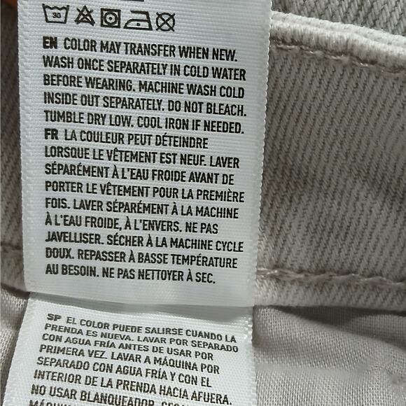 American Eagle Mom Jeans Size 6 Gray Destroyed Deconstructed Denim High Rise - Picture 11 of 11